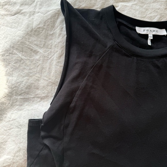 Frame Sleeveless Black Top with Ruffle Detail. Size M - Picture 5 of 7
